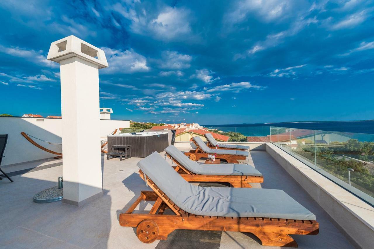 Luxury Penthouse Apartment Mandre Exterior photo