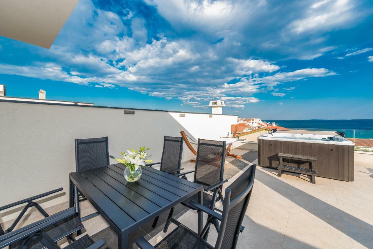 Luxury Penthouse Apartment Mandre Exterior photo